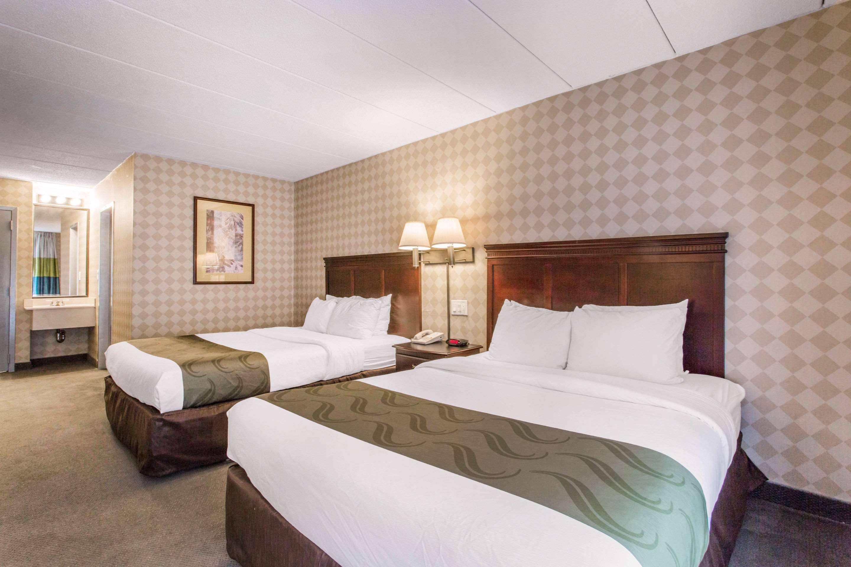 Quality Inn Вэст спрингфильд Экстерьер фото