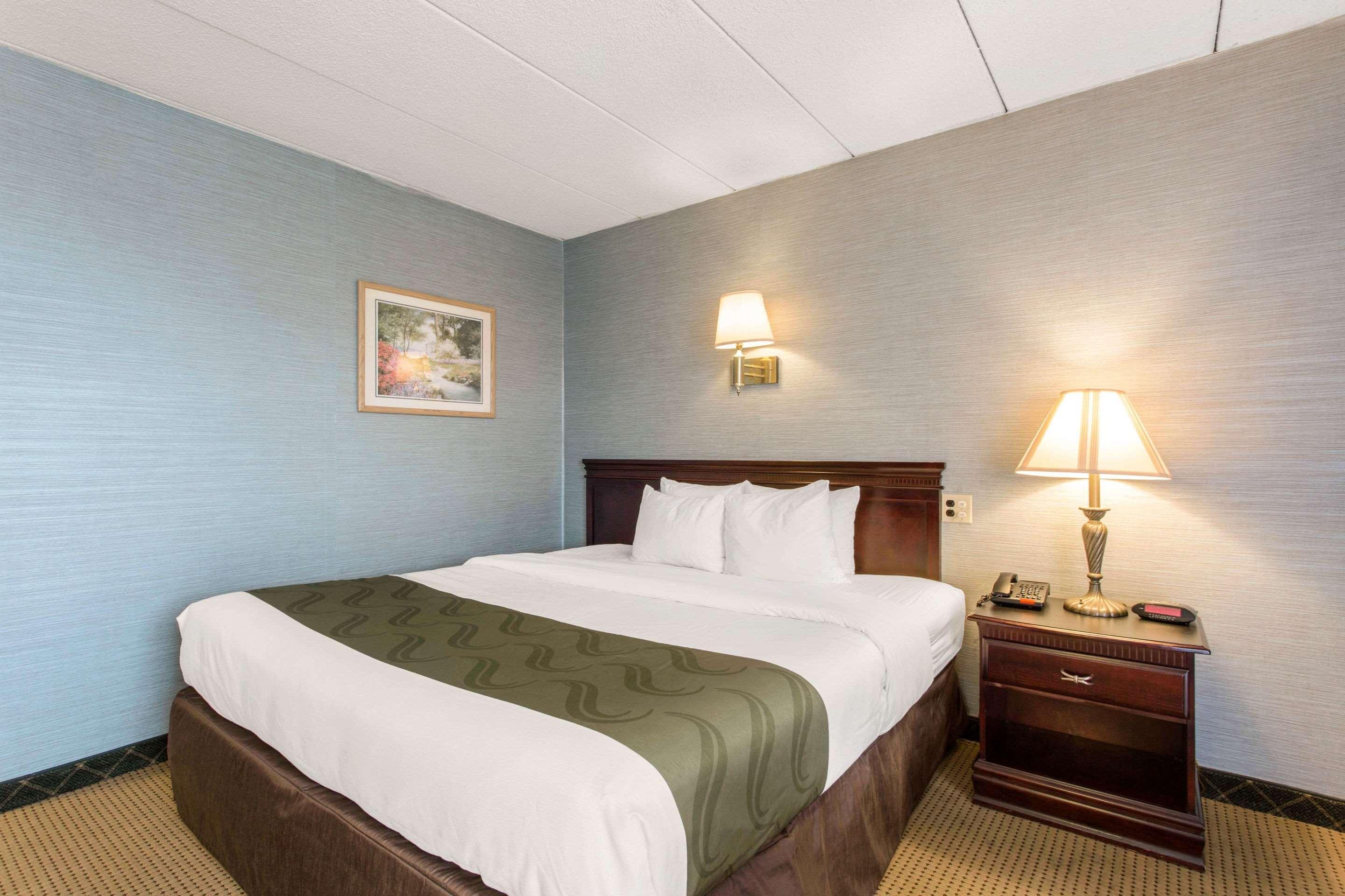 Quality Inn Вэст спрингфильд Экстерьер фото