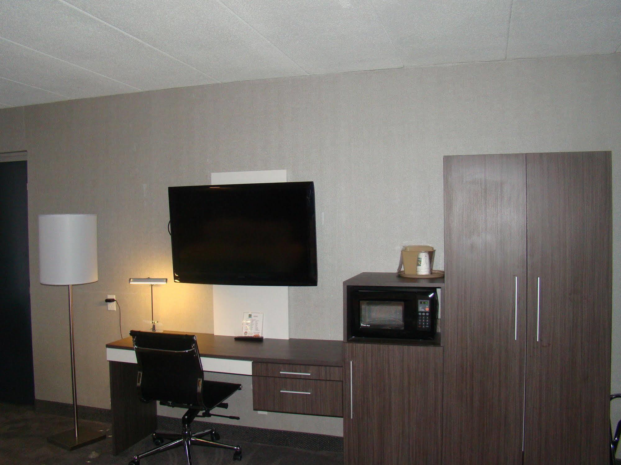 Quality Inn Вэст спрингфильд Экстерьер фото